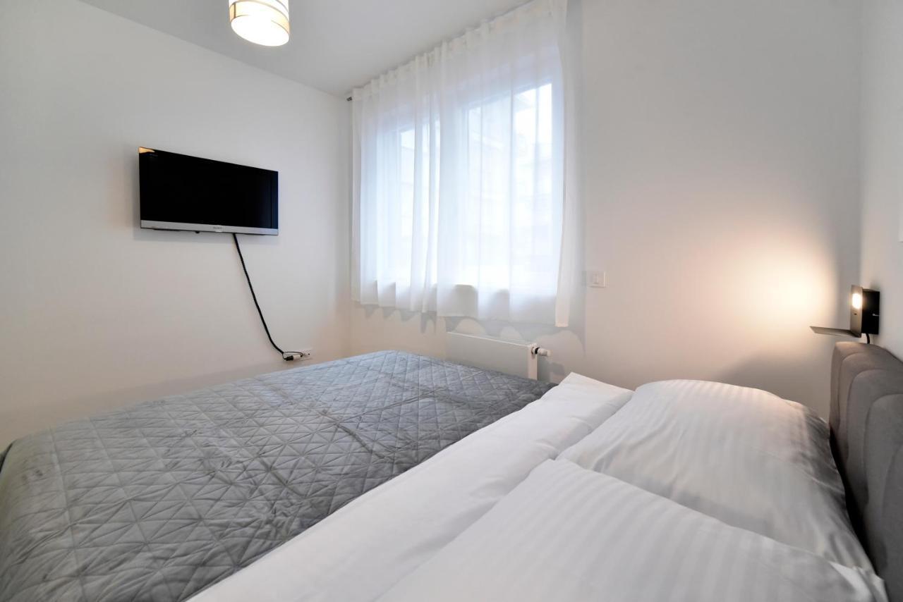 Ophelia Apartment With Parking زغرب المظهر الخارجي الصورة